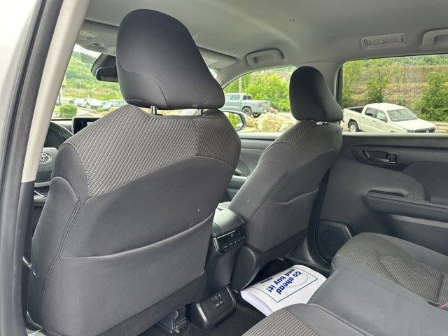 2025 Toyota Highlander LE AWD (SE)