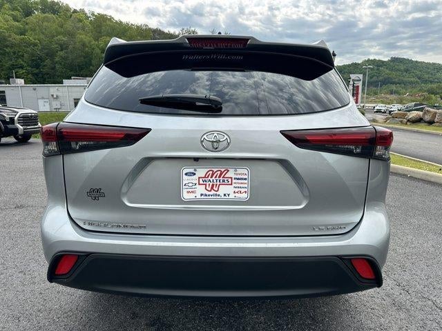 2025 Toyota Highlander LE AWD (SE)