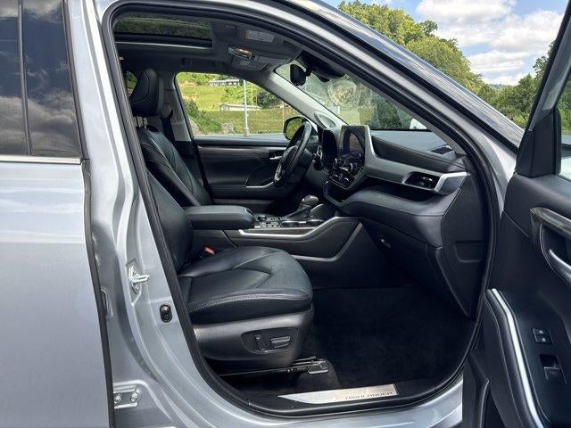 2023 Toyota Highlander Platinum AWD (Natl)