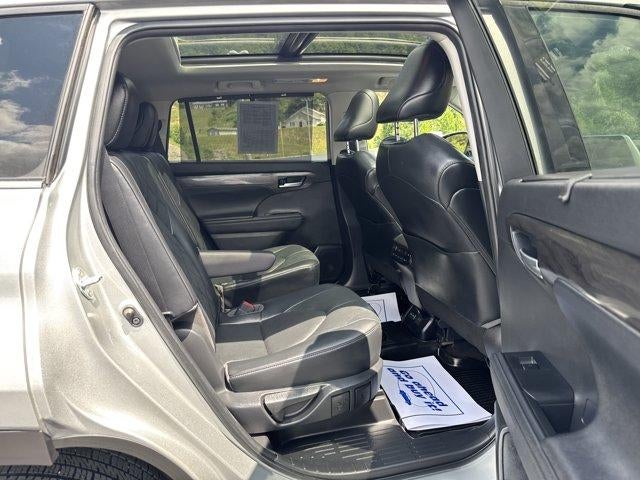 2023 Toyota Highlander Platinum AWD (Natl)