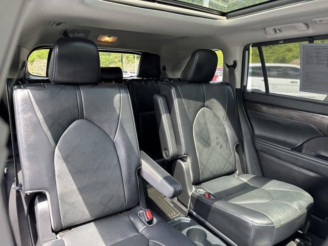 2023 Toyota Highlander Platinum AWD (Natl)