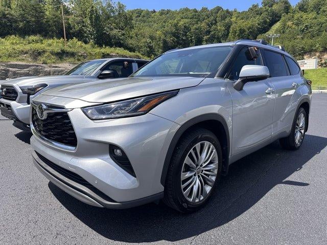 2023 Toyota Highlander Platinum AWD (Natl)