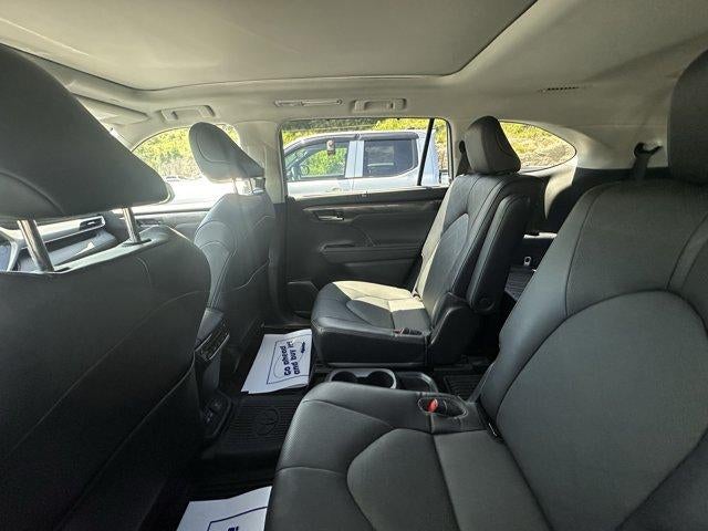 2023 Toyota Highlander Platinum AWD (Natl)