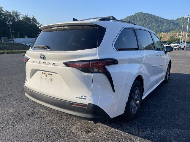 2021 Toyota Sienna LE AWD 8-Passenger (Natl)