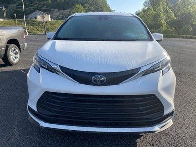 2021 Toyota Sienna LE AWD 8-Passenger (Natl)
