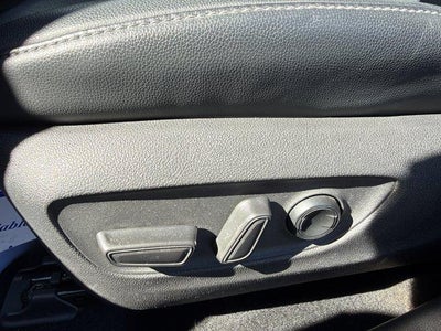 2023 Toyota Highlander Hybrid Limited AWD (Natl)