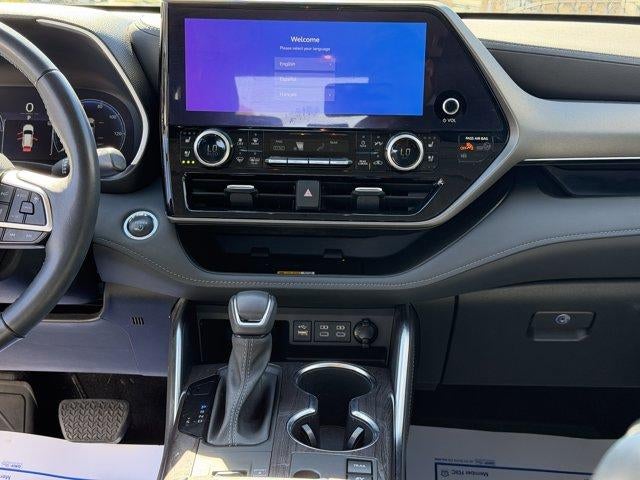 2023 Toyota Highlander Hybrid Limited AWD (Natl)
