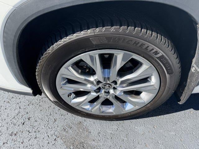 2023 Toyota Highlander Hybrid Limited AWD (Natl)