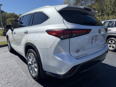 2023 Toyota Highlander Hybrid Limited AWD (Natl)