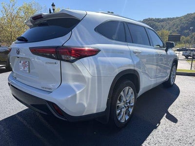 2023 Toyota Highlander Hybrid Limited AWD (Natl)