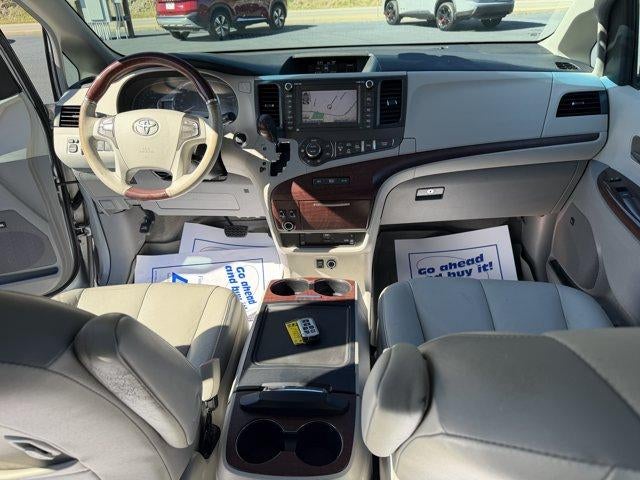 2013 Toyota Sienna 5dr 7-Pass Van V6 Ltd FWD (Natl)