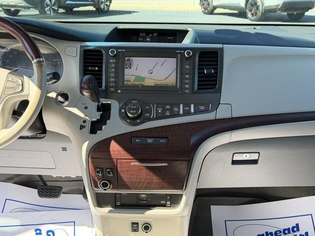 2013 Toyota Sienna 5dr 7-Pass Van V6 Ltd FWD (Natl)