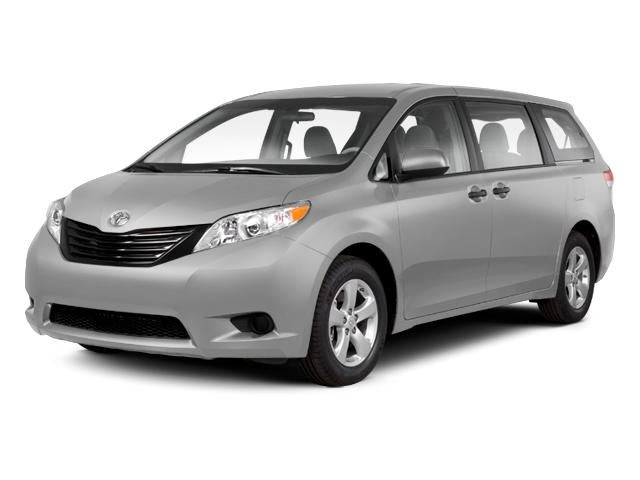 2013 Toyota Sienna 5dr 8-Pass Van V6 XLE FWD (Natl)