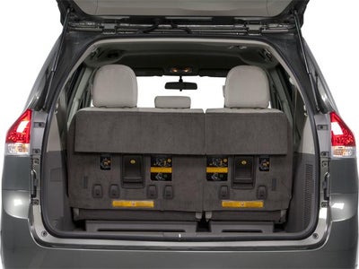 2013 Toyota Sienna 5dr 8-Pass Van V6 XLE FWD (Natl)