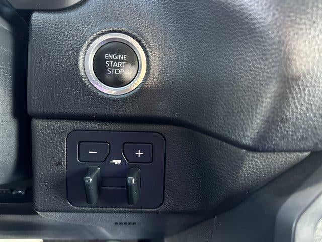 2023 Toyota Tundra 4WD 4WD SR5 CrewMax 5.5' Bed (Natl)