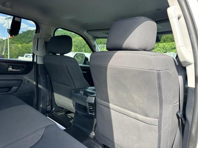2023 Toyota Tundra 4WD 4WD SR5 CrewMax 5.5' Bed (Natl)