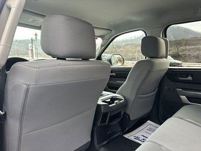 2024 Toyota Tundra 4WD 4WD SR5 CrewMax 5.5' Bed (Natl)