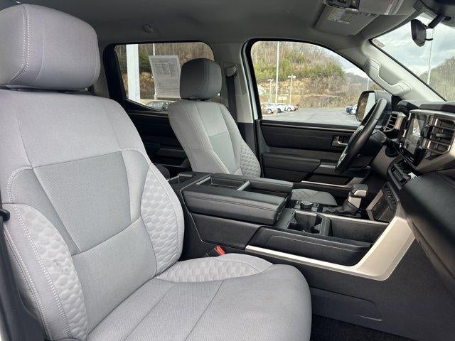 2024 Toyota Tundra 4WD 4WD SR5 CrewMax 5.5' Bed (Natl)