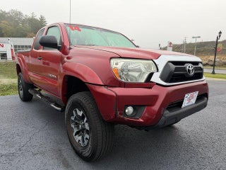 2014 Toyota Tacoma 4WD Access Cab Standard Bed V6 Manual (Natl)