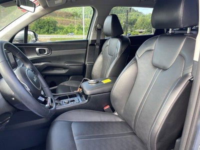 2025 Kia Sorento S FWD