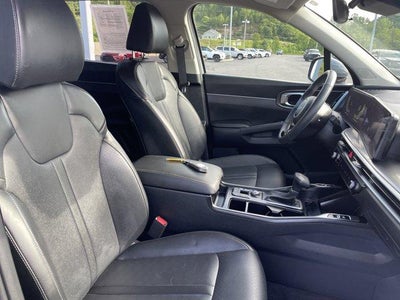 2025 Kia Sorento S FWD