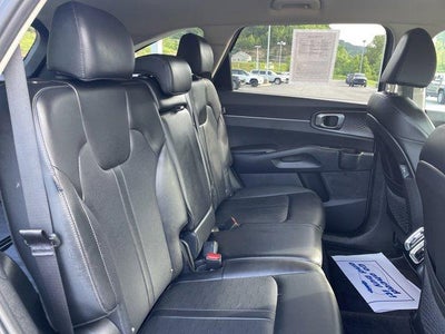 2025 Kia Sorento S FWD