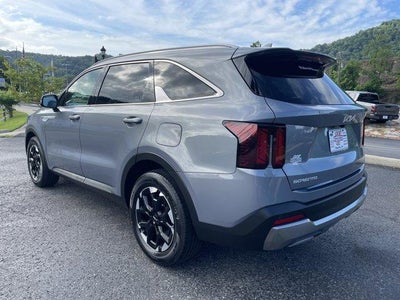 2025 Kia Sorento S FWD