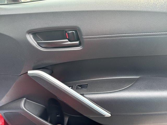 2022 Toyota Corolla Cross LE 4WD (Natl)
