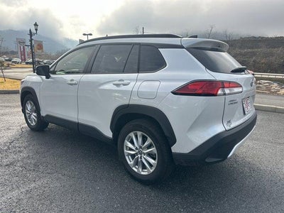 2025 Toyota Corolla Cross LE 4WD (Natl)