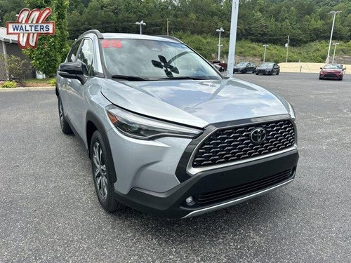 2025 Toyota Corolla Cross XLE 4WD (Natl)