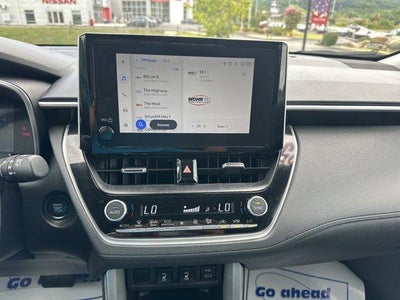 2025 Toyota Corolla Cross XLE 4WD (Natl)