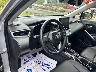 2025 Toyota Corolla Cross XLE 4WD (Natl)