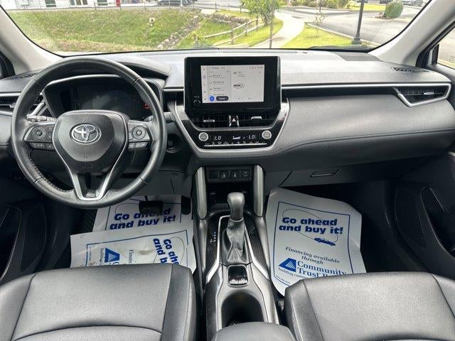 2025 Toyota Corolla Cross XLE 4WD (Natl)