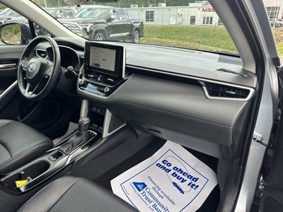 2025 Toyota Corolla Cross XLE 4WD (Natl)