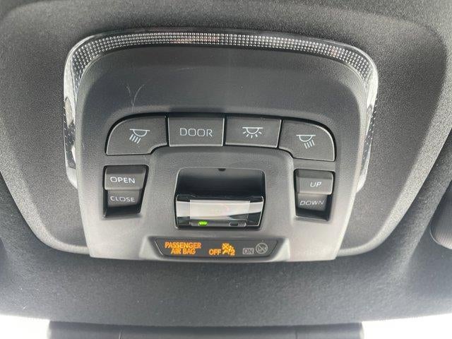 2024 Toyota Corolla Cross Hybrid SE 4WD (Natl)