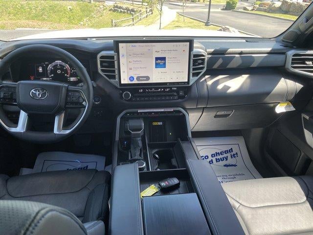 2024 Toyota Sequoia Platinum 4WD (Natl)