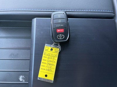 2024 Toyota Sequoia Platinum 4WD (Natl)