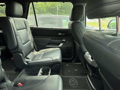2024 Toyota Sequoia Platinum 4WD (Natl)
