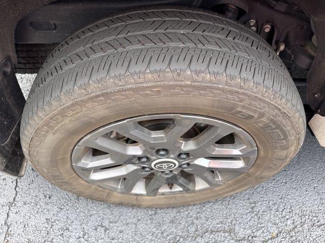 2024 Toyota Sequoia Platinum 4WD (Natl)