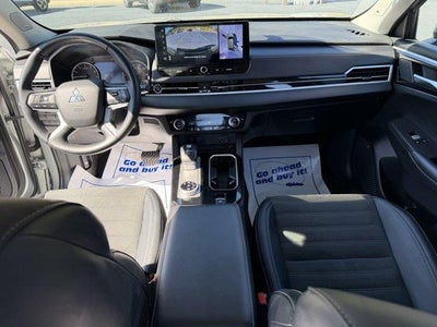 2025 Mitsubishi Outlander SE S-AWC