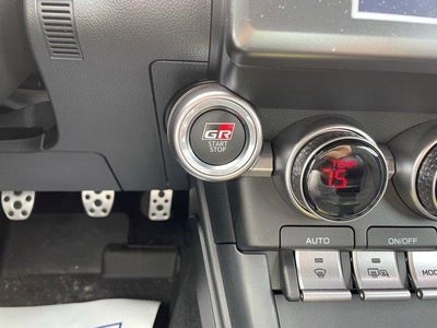 2026 Toyota GR86 Premium Manual (Natl)