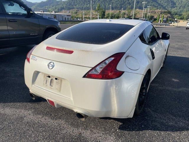 2017 Nissan 370Z Coupe Touring Auto