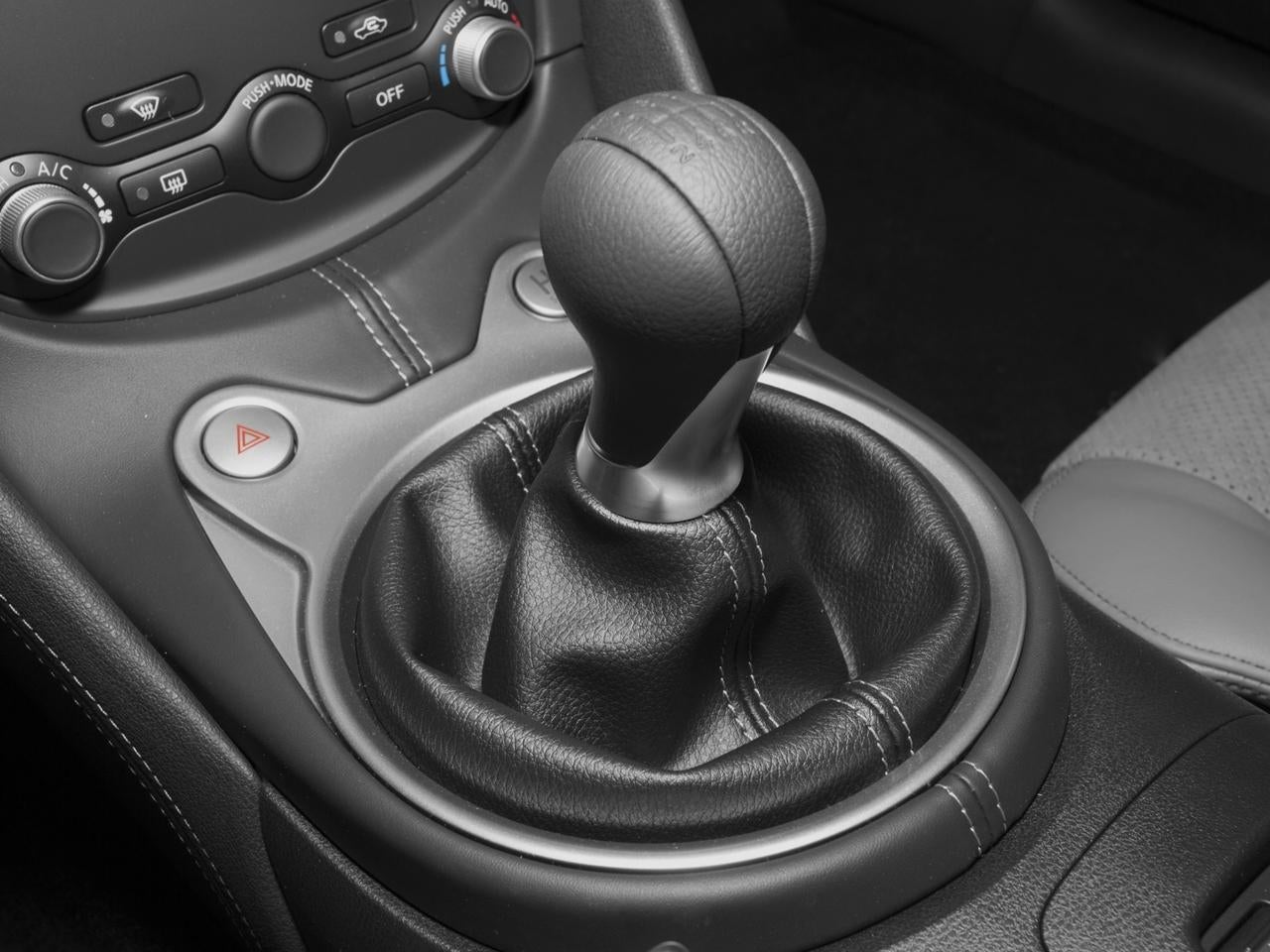2017 Nissan 370Z Coupe Touring Auto