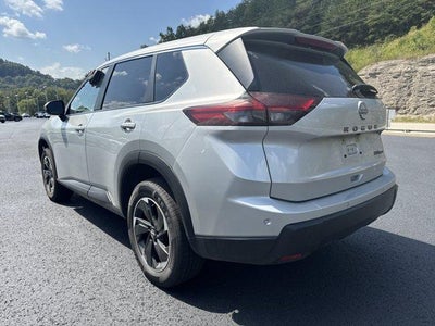 2024 Nissan Rogue AWD SV