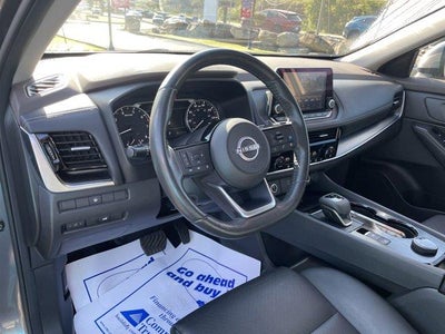 2022 Nissan Rogue AWD SV