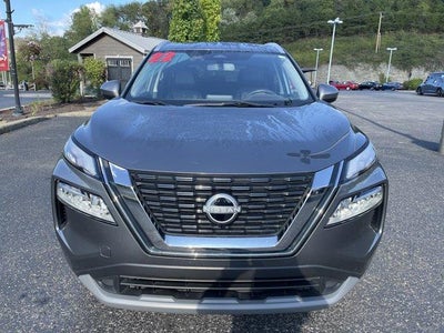 2022 Nissan Rogue AWD SV