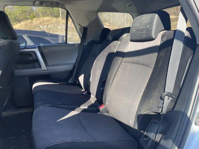 2010 Toyota 4Runner 4WD 4dr V6 SR5 (Natl)