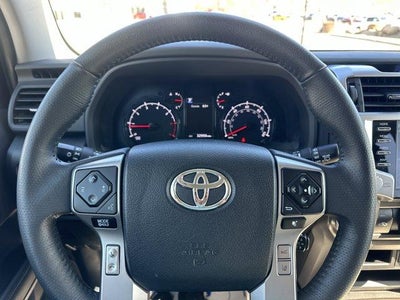 2024 Toyota 4Runner SR5 4WD (Natl)