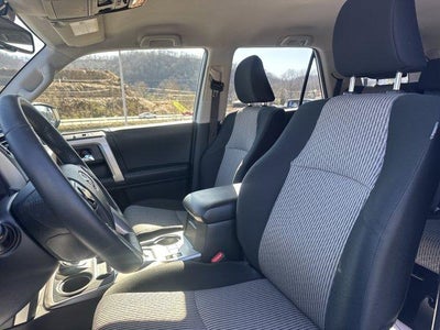 2024 Toyota 4Runner SR5 4WD (Natl)