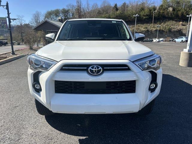 2024 Toyota 4Runner SR5 4WD (Natl)